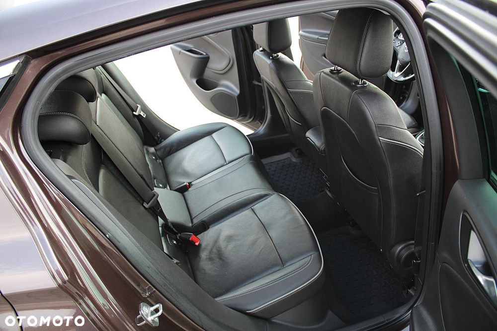 Opel Astra 1.6 T GPF Dynamic S&S - 32