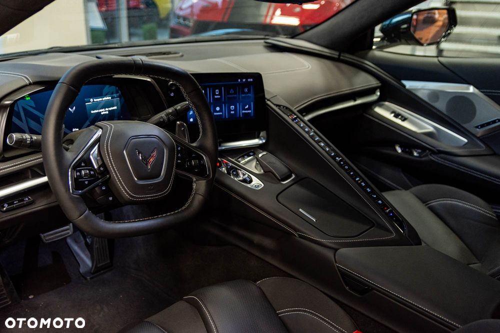 Chevrolet Corvette - 17