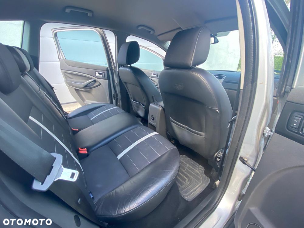 Ford Kuga 2.0 TDCi Titanium - 10
