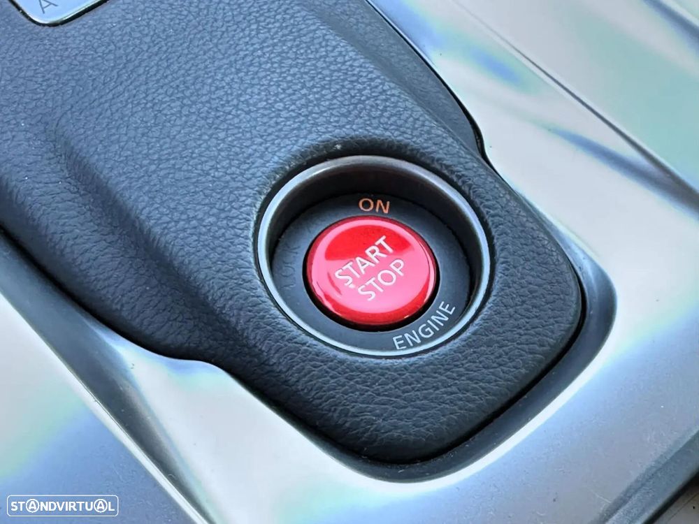 Nissan GT-R - 16