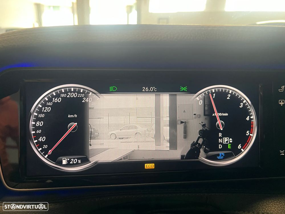 Mercedes-Benz S 350 d Longo - 23