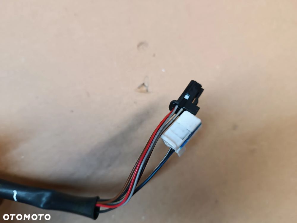 LUSTERKO LEWE 8 PIN NISSAN LEAF II EUROPA - 4