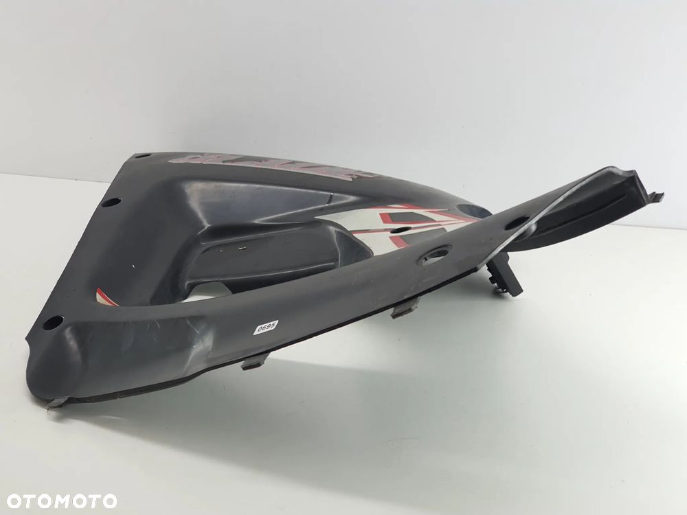BOCZEK LEWY OSLONA TGB BLADE 250 - 4