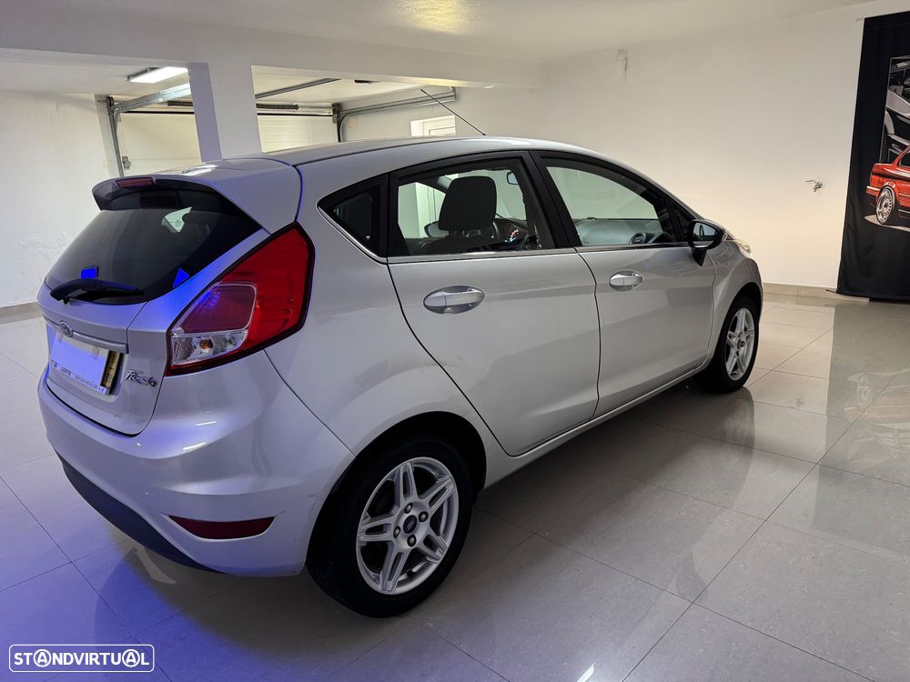 Ford Fiesta 1.0 T EcoBoost Titanium - 25