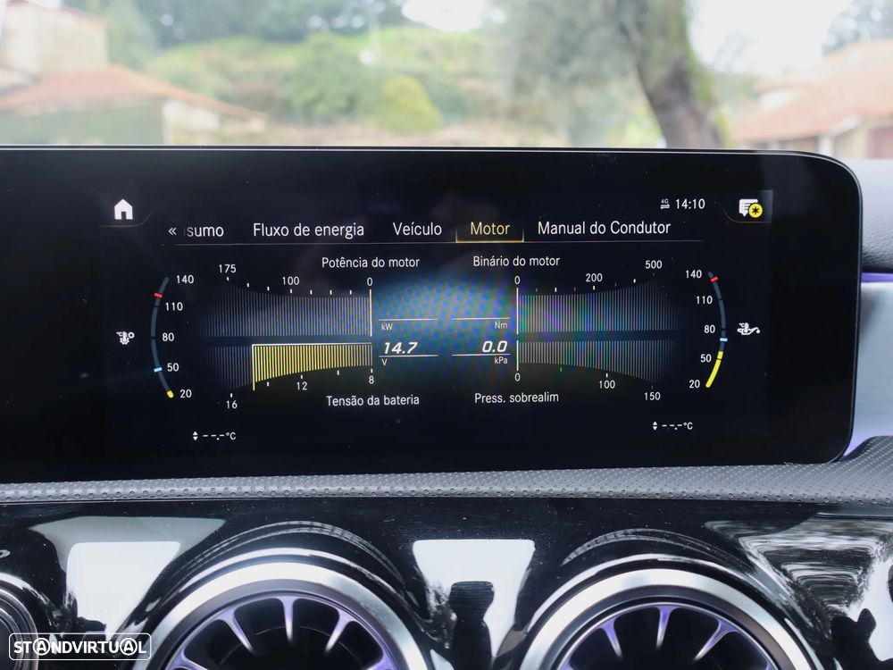 Mercedes-Benz A 250 e AMG Line - 24