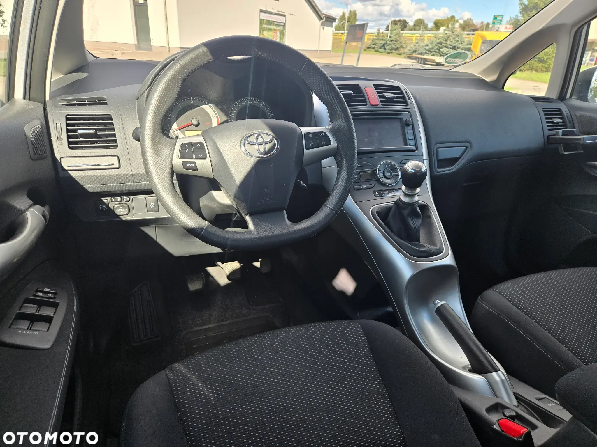 Toyota Auris 1.4 D-4D Comfort - 6