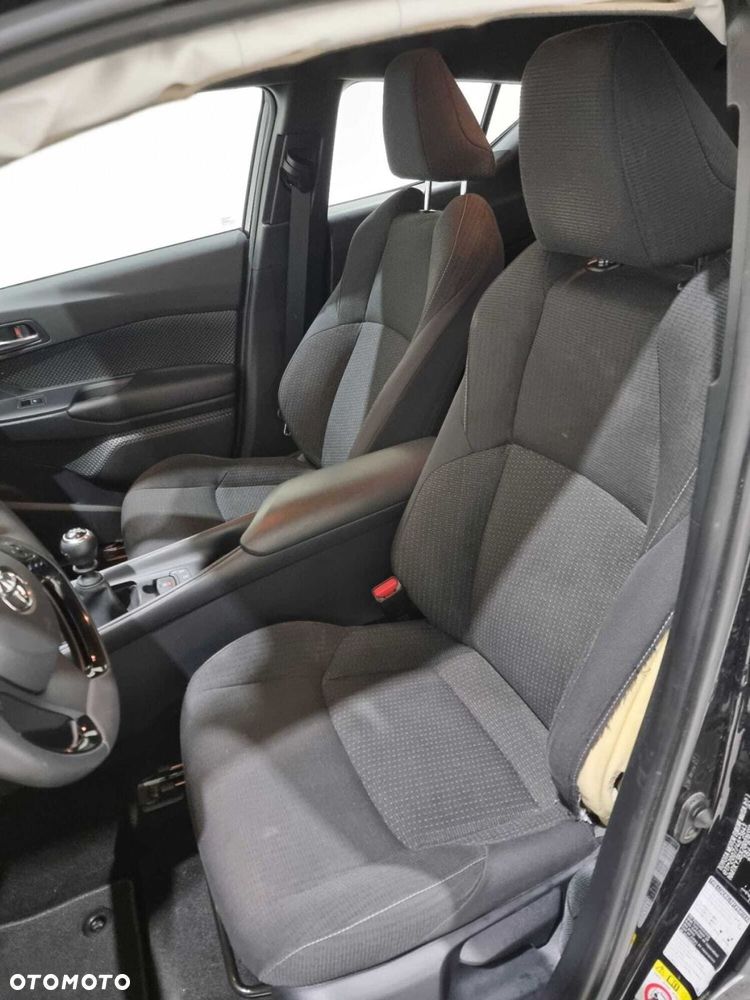 Toyota C-HR - 21