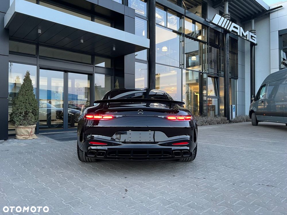 Mercedes-Benz AMG GT 63 4MATIC+ - 22