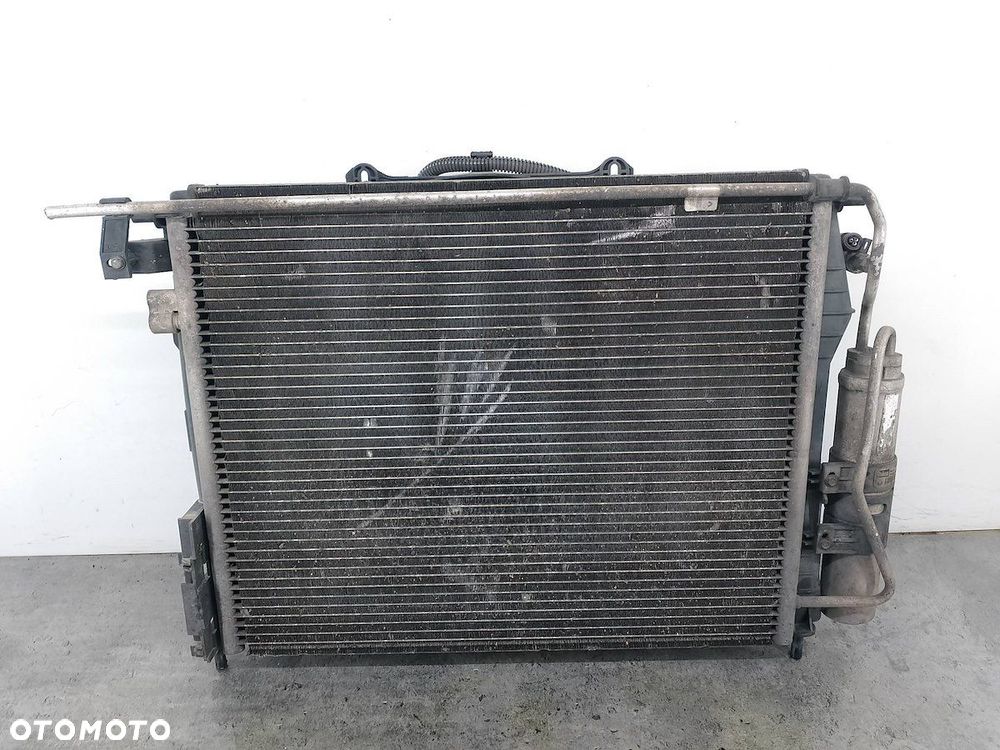 ZESTAW CHŁODNIC RENAULT CLIO II FL 7700428659-J 8200211563-C 9020938  VALEO - 9