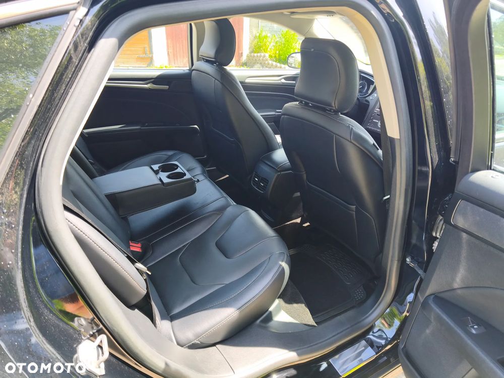 Ford Mondeo 2.0 EcoBoost Titanium - 9