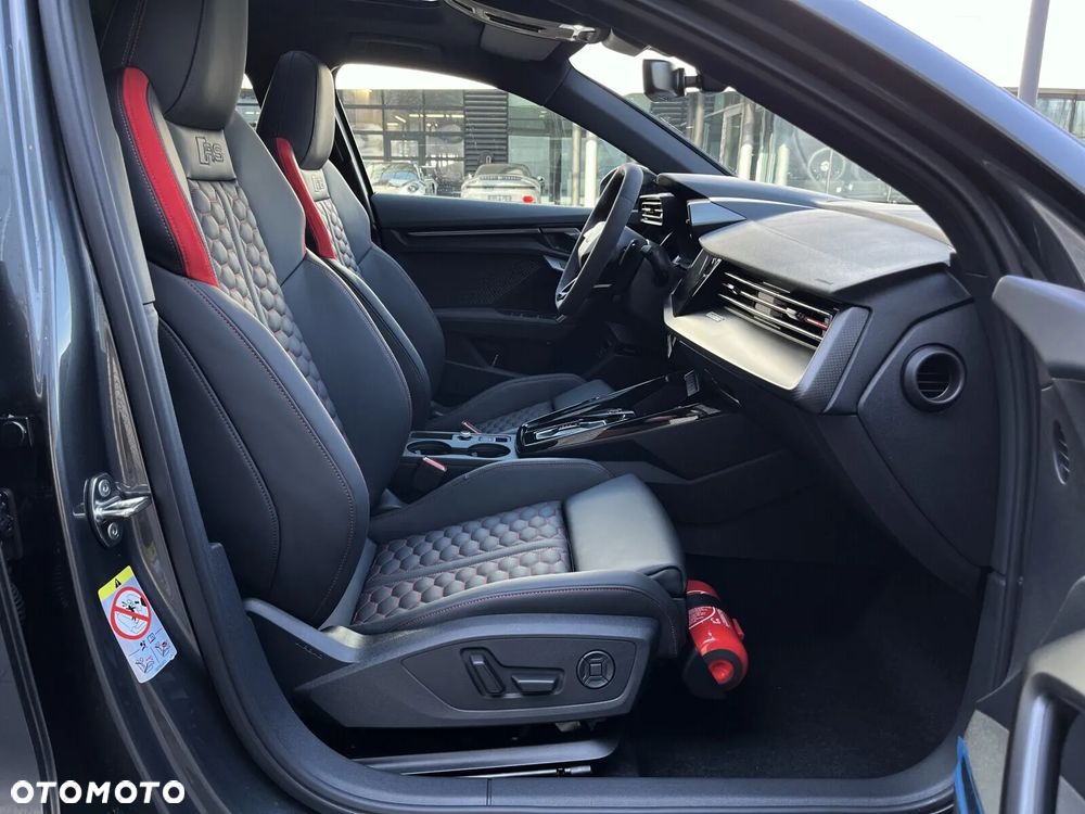 Audi RS3 Sportback - 13