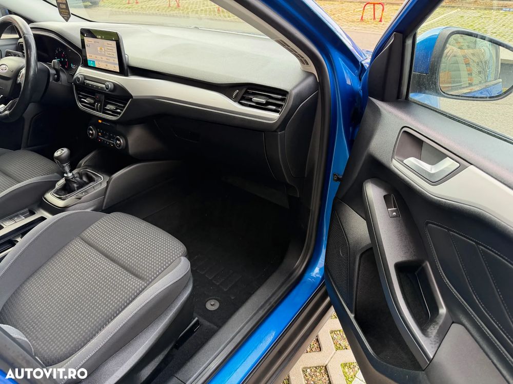 Ford Focus 1.5 EcoBlue Titanium Business - 11