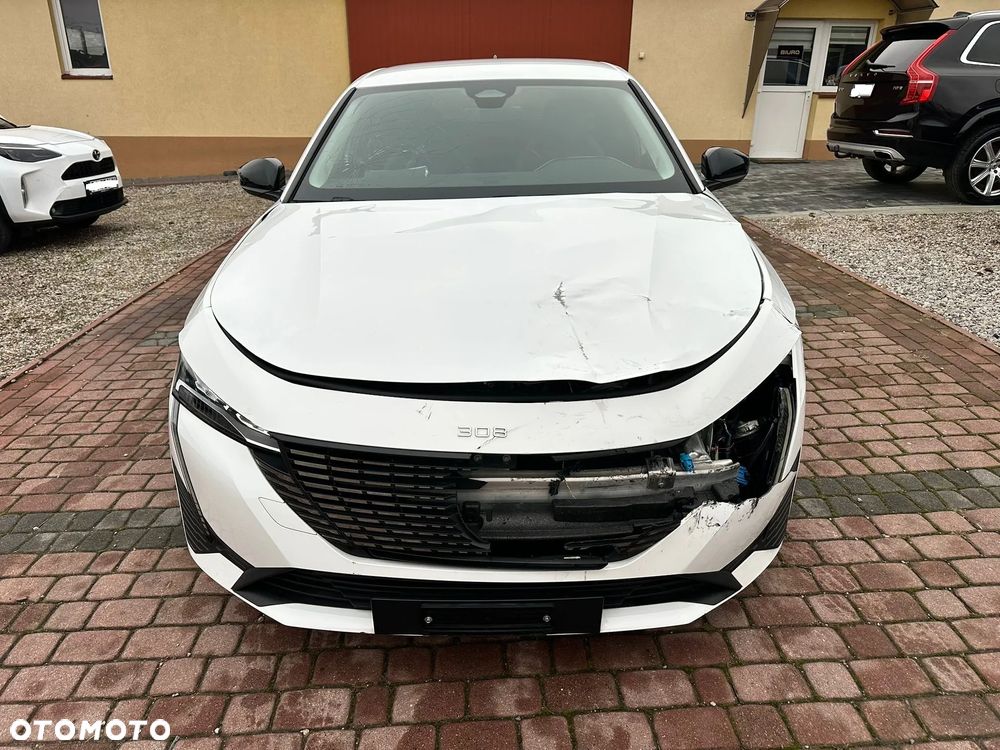 Peugeot 308 BlueHDi 130 EAT8 Allure - 11