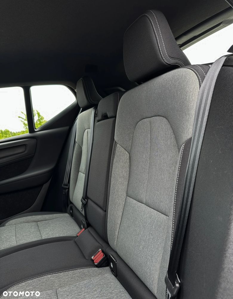 Volvo XC 40 - 33
