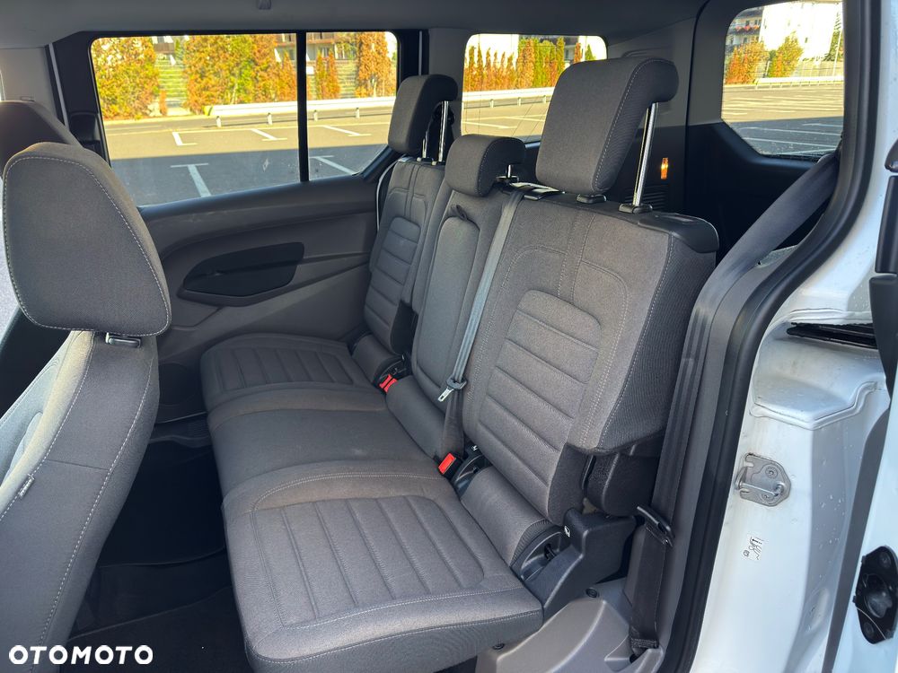 Ford Tourneo Connect - 17