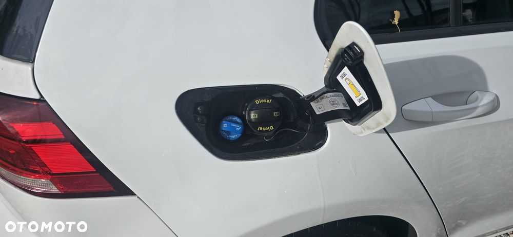 Volkswagen Golf 1.6 TDI SCR IQ.DRIVE - 12