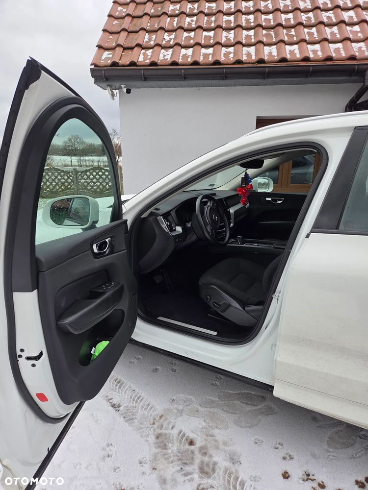 Volvo XC 60 T4 Momentum - 14