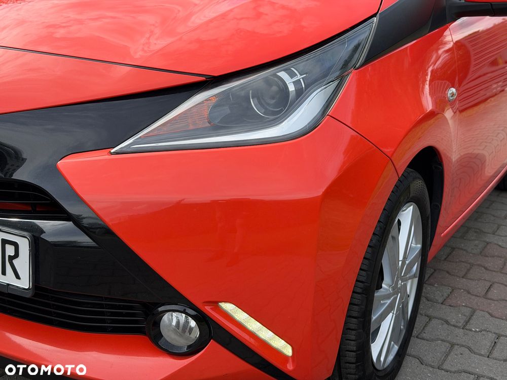Toyota Aygo x-clusiv - 13