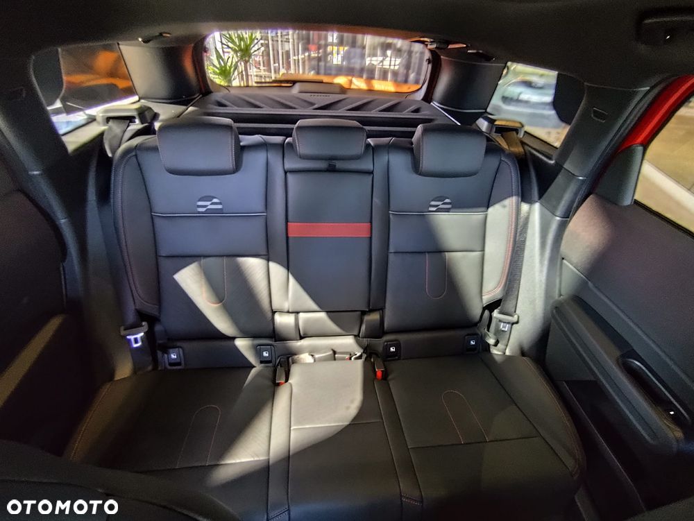 MINI Countryman SE ALL4 66.5kWh Linia Essential - 17