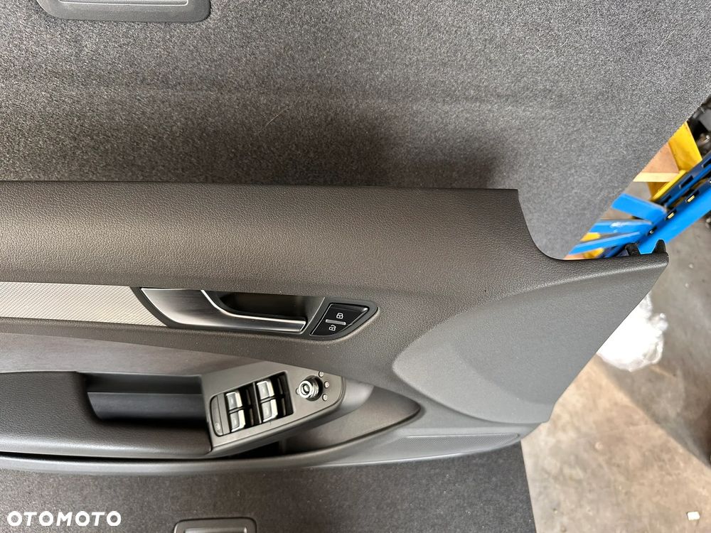 Tapicerka boczek drzwi lewy przód Audi A4 8K 8K1867105 - 7