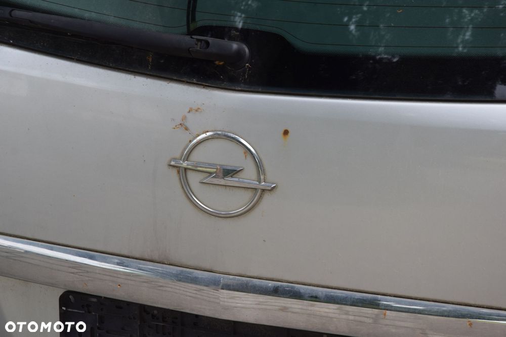 Opel Zafira B 05-14 Klapa bagażnika srebrna kompletna Z157 - 4