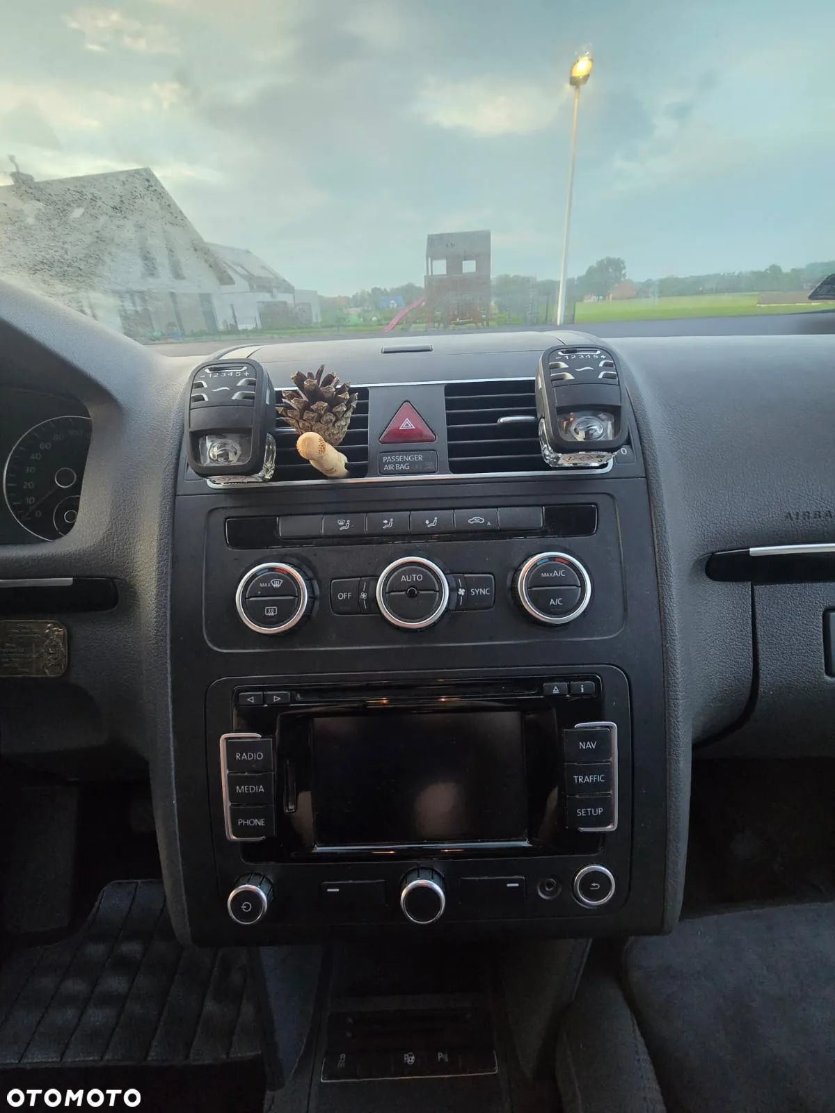 Volkswagen Touran 2.0 TDI DPF Highline - 17