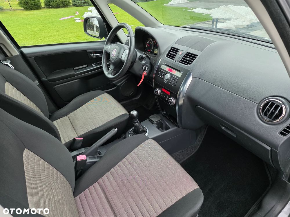 Fiat Sedici 1.6 16V 4x2 Emotion - 19