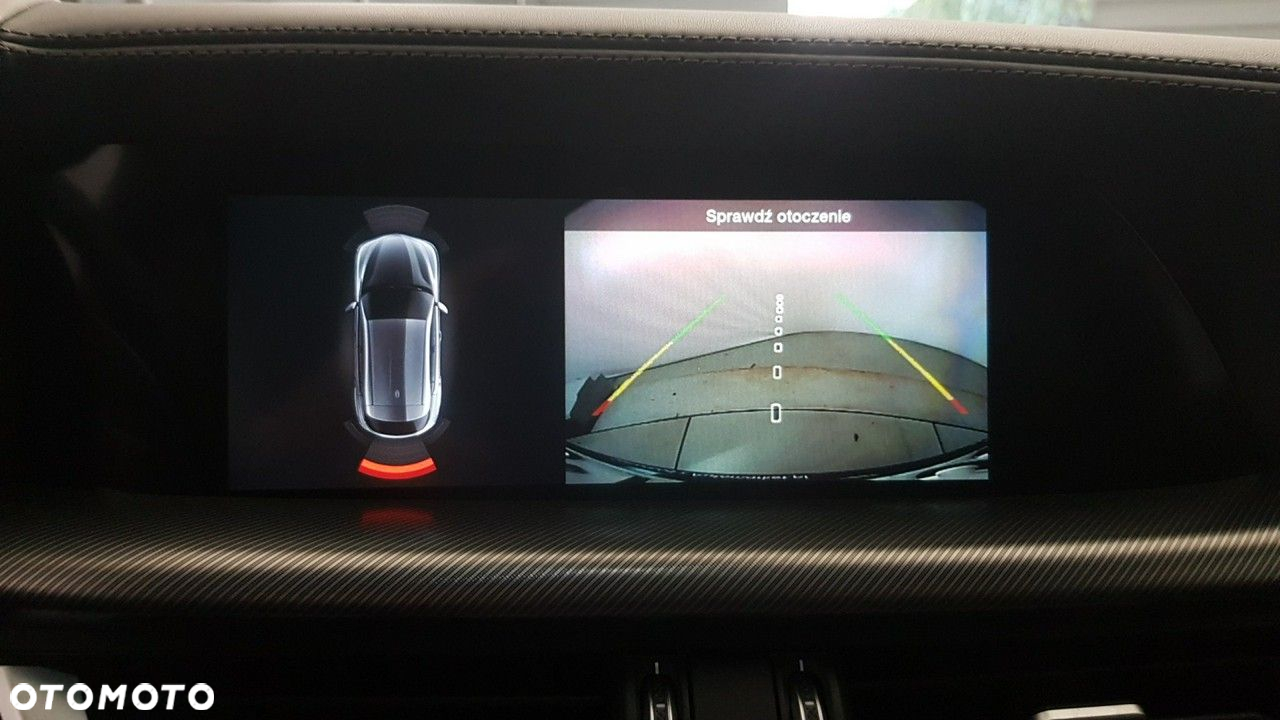 Alfa Romeo Stelvio - 29