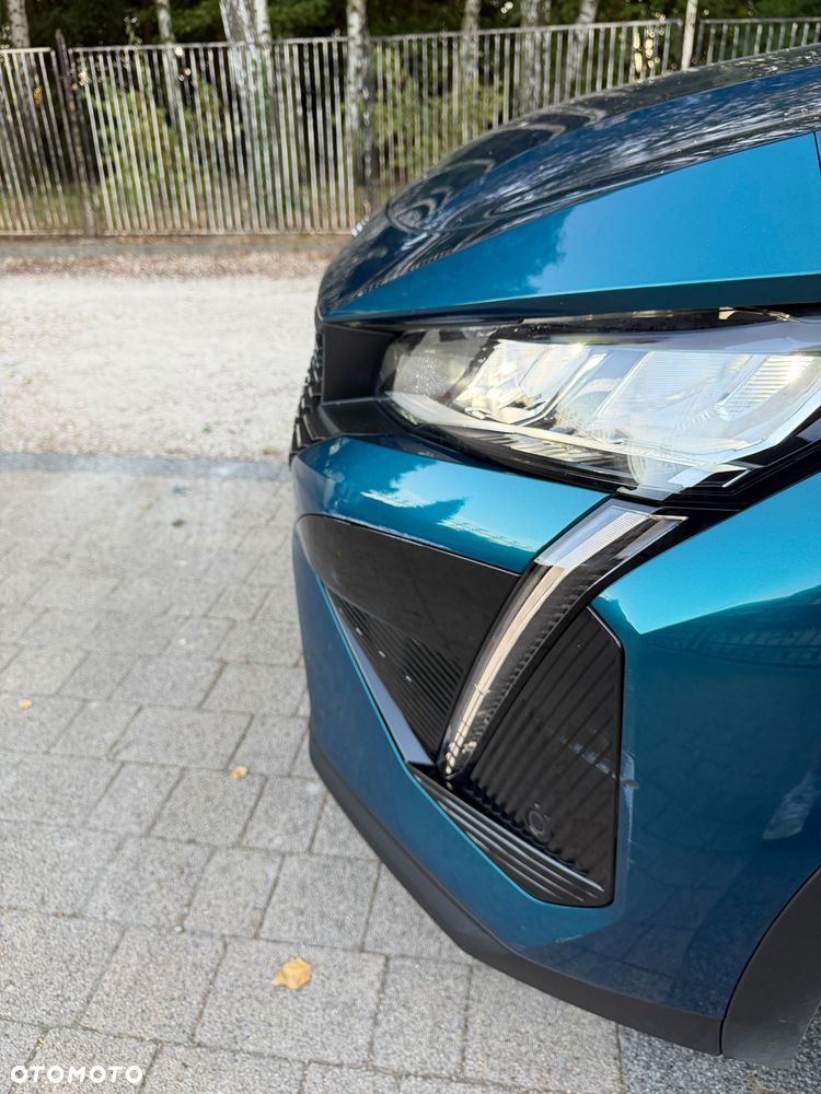 Peugeot 408 - 13