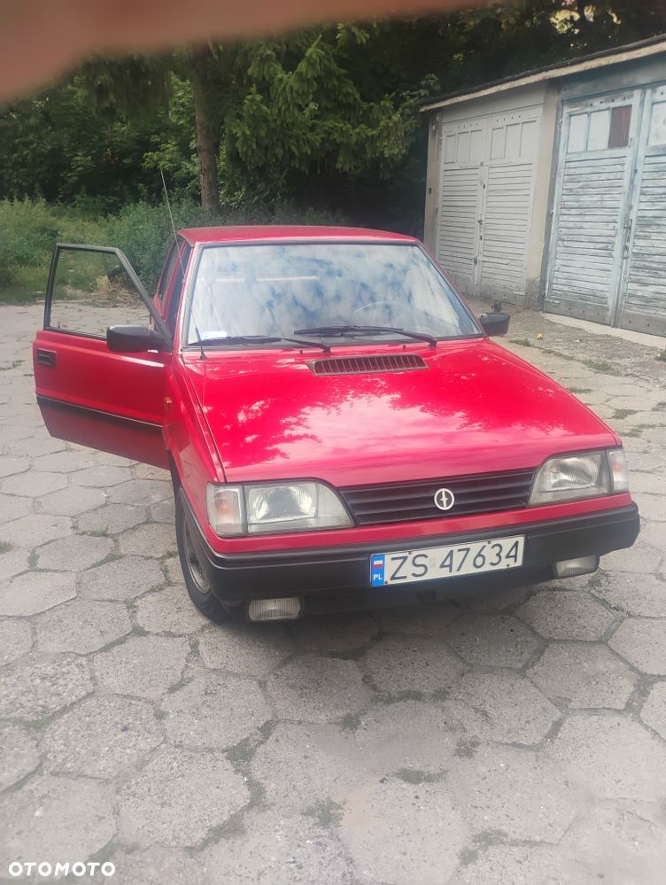 Polonez Caro - 1