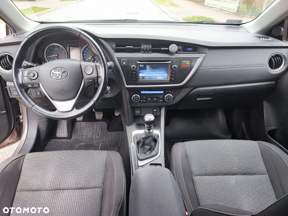 Toyota Auris - 23
