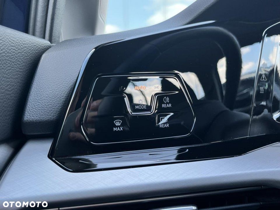 Volkswagen Golf - 19