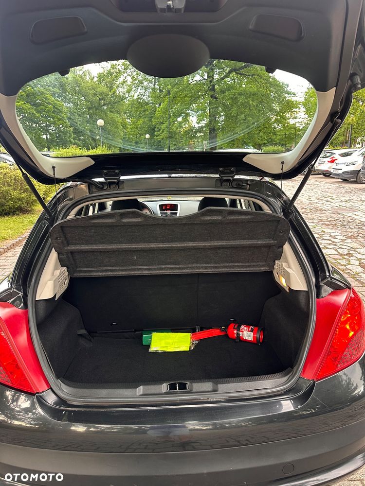 Peugeot 207 95 VTi Family - 6
