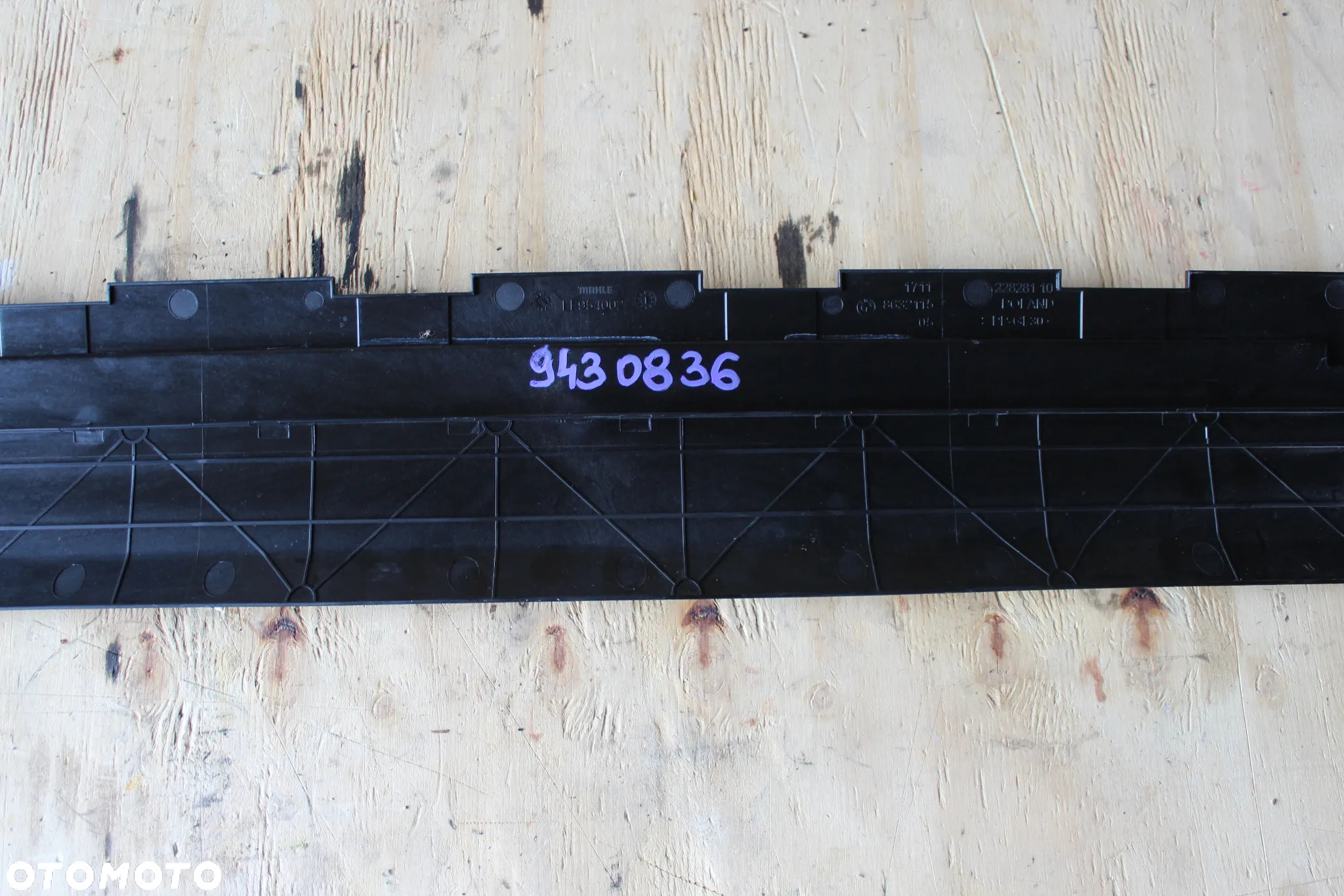 LISTWA PASA PRZEDNIEGO BMW G30 G31 9430836 2022 - 9
