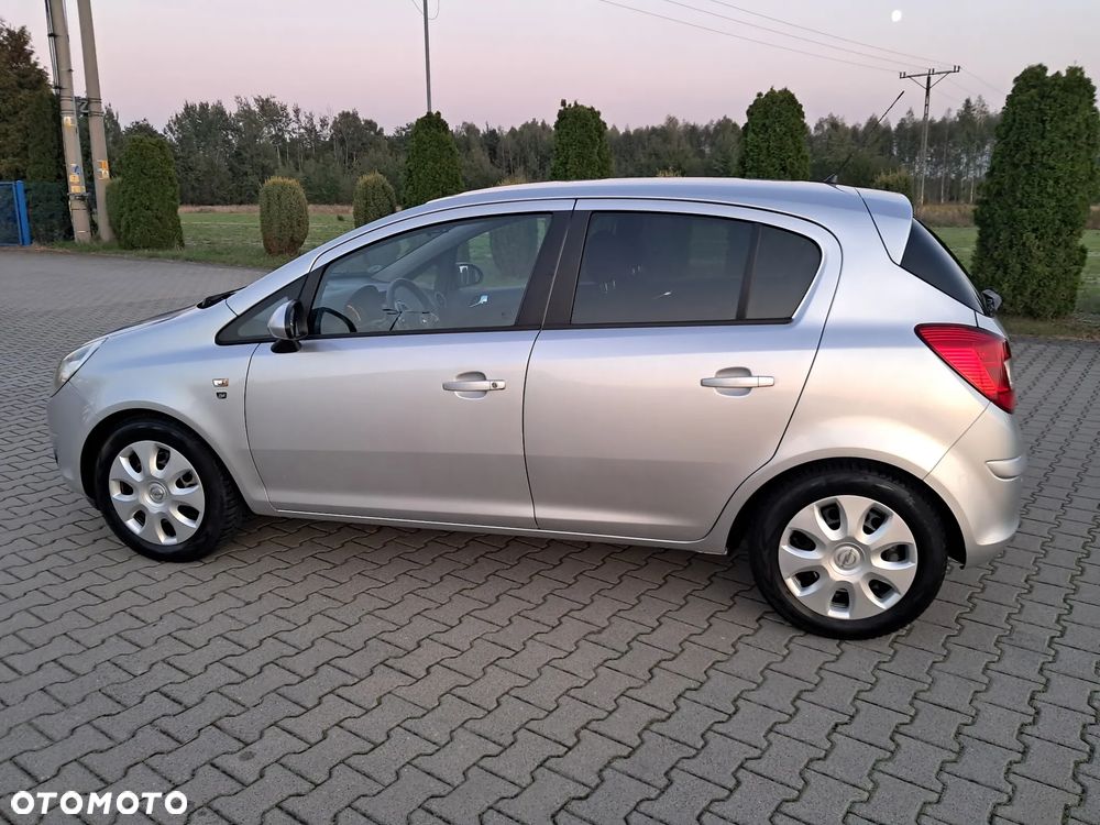 Opel Corsa 1.4 16V Edition 111 Jahre - 11