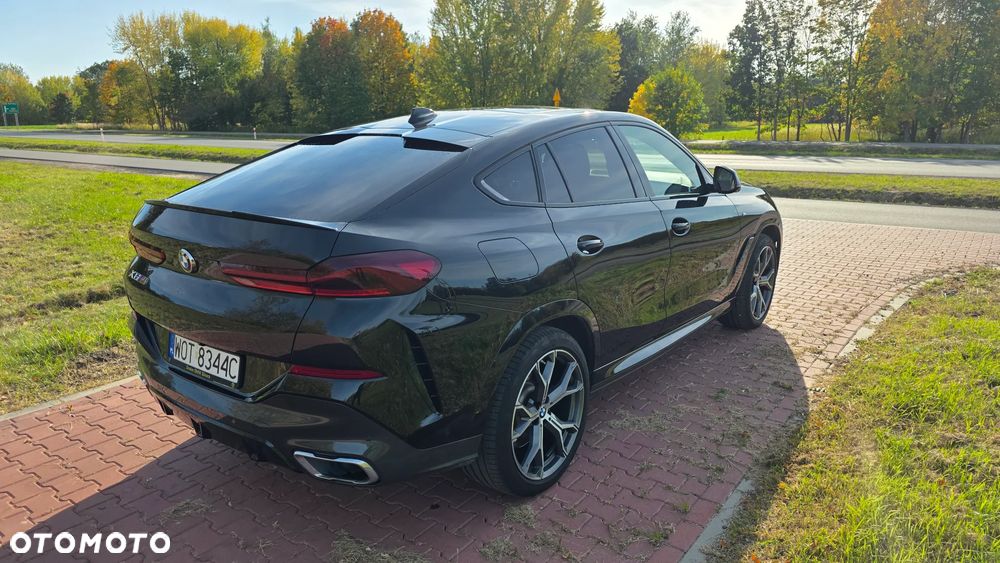 BMW X6 xDrive40d mHEV - 8