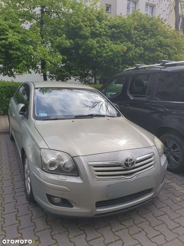 Toyota Avensis 2.0 VVT-i Sol - 4