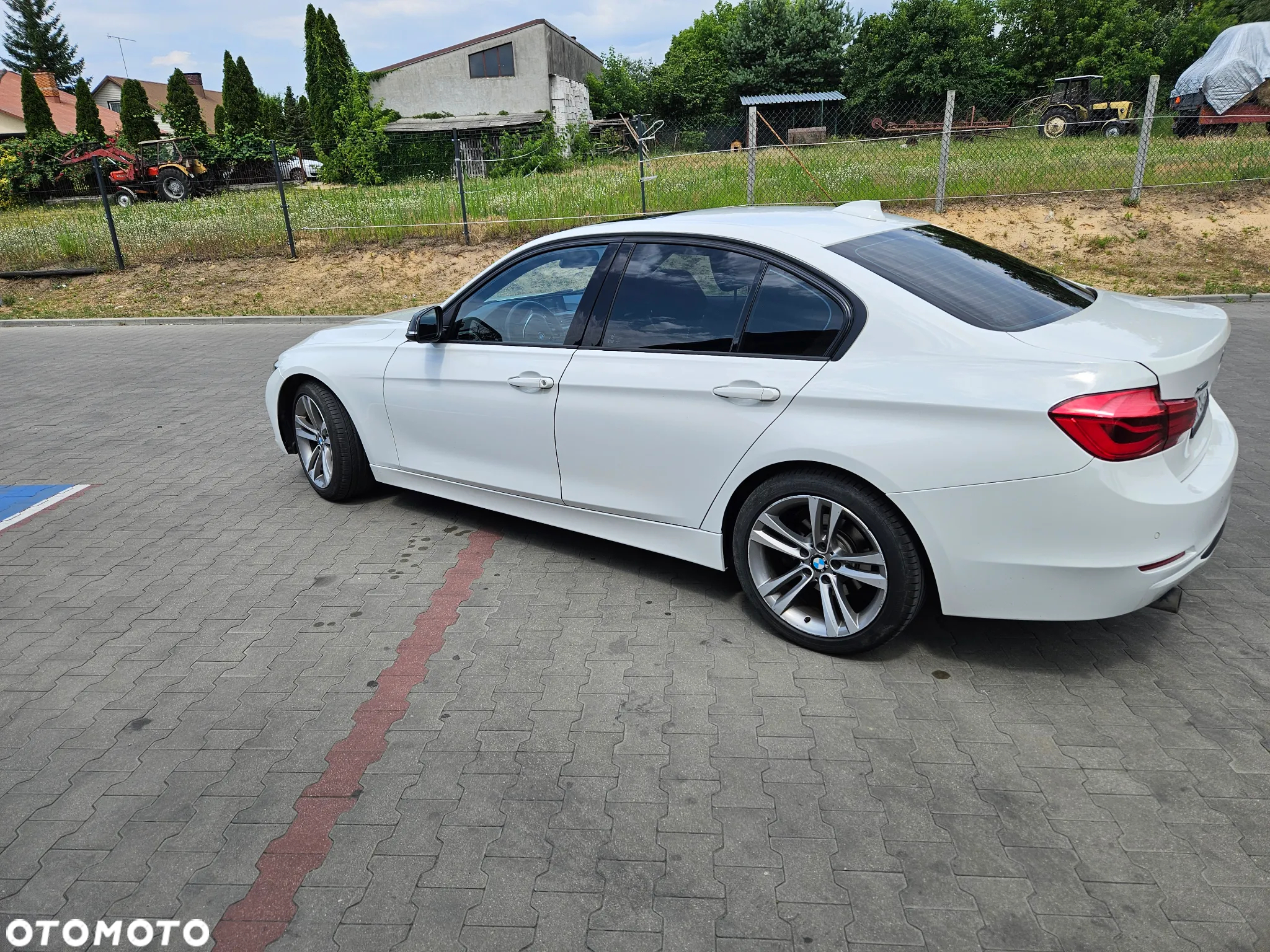 BMW Seria 3 320i xDrive Sport Line - 4