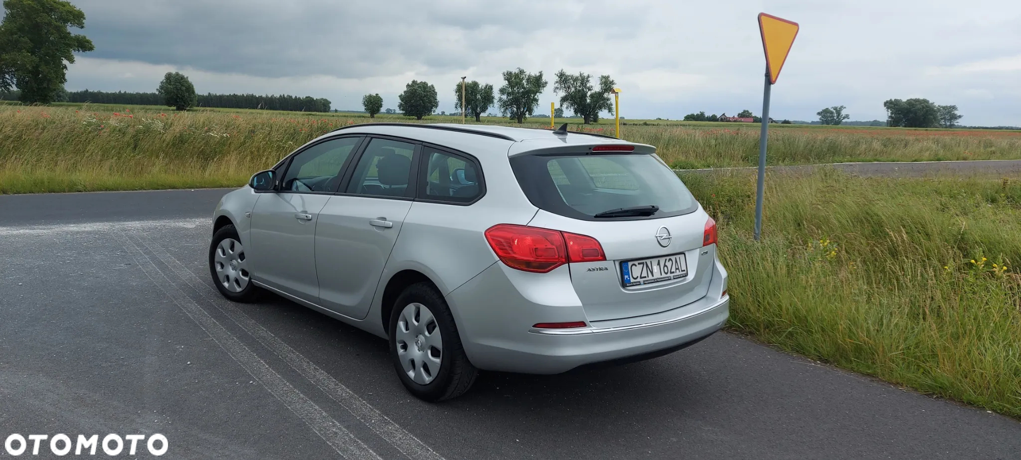 Opel Astra 1.7 CDTI DPF Active - 10