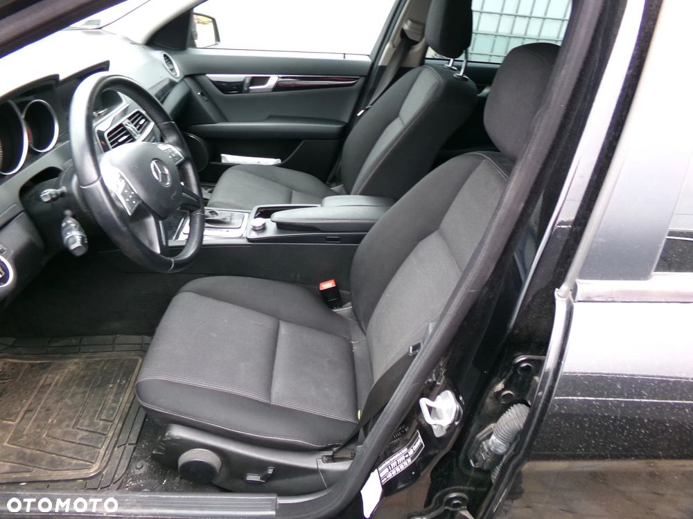 Mercedes-Benz Klasa C 200 CDI DPF Automatik BlueEFFICIENCY - 10