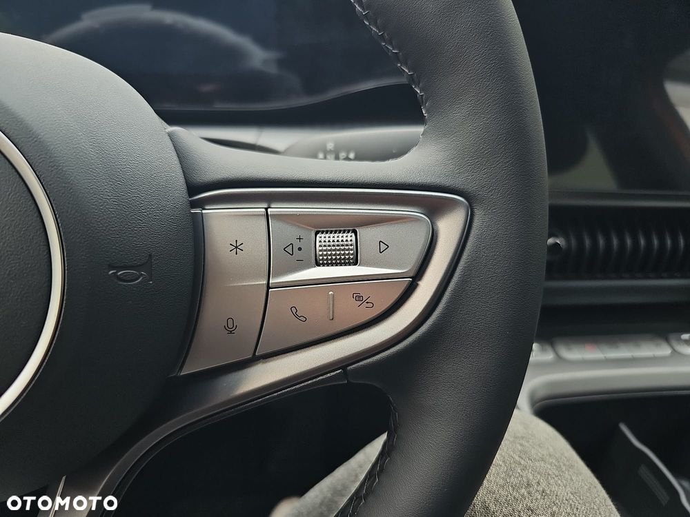 BYD Dolphin - 8