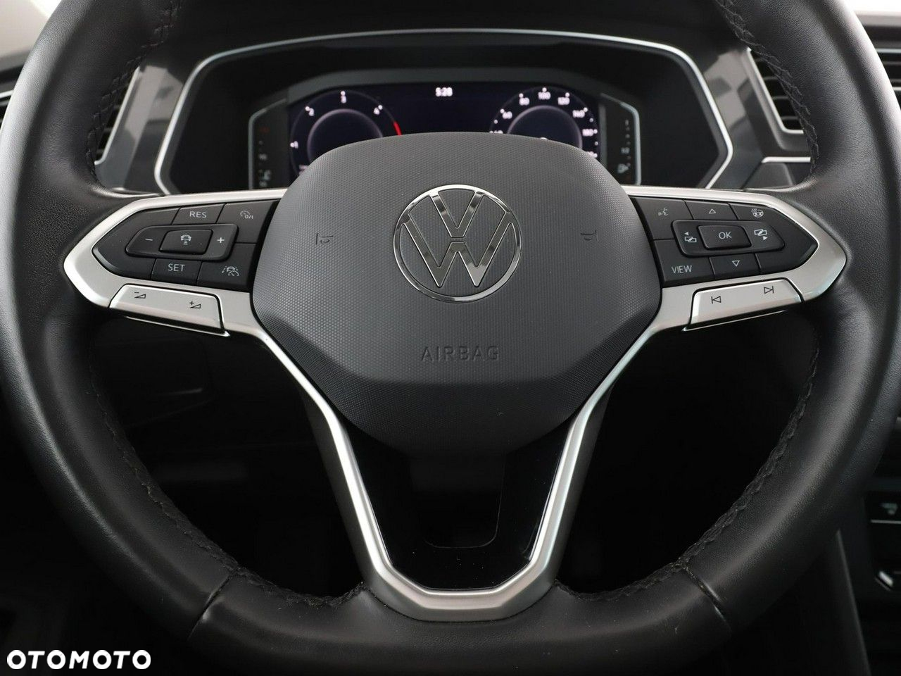 Volkswagen Tiguan 2.0 TDI Elegance DSG - 21
