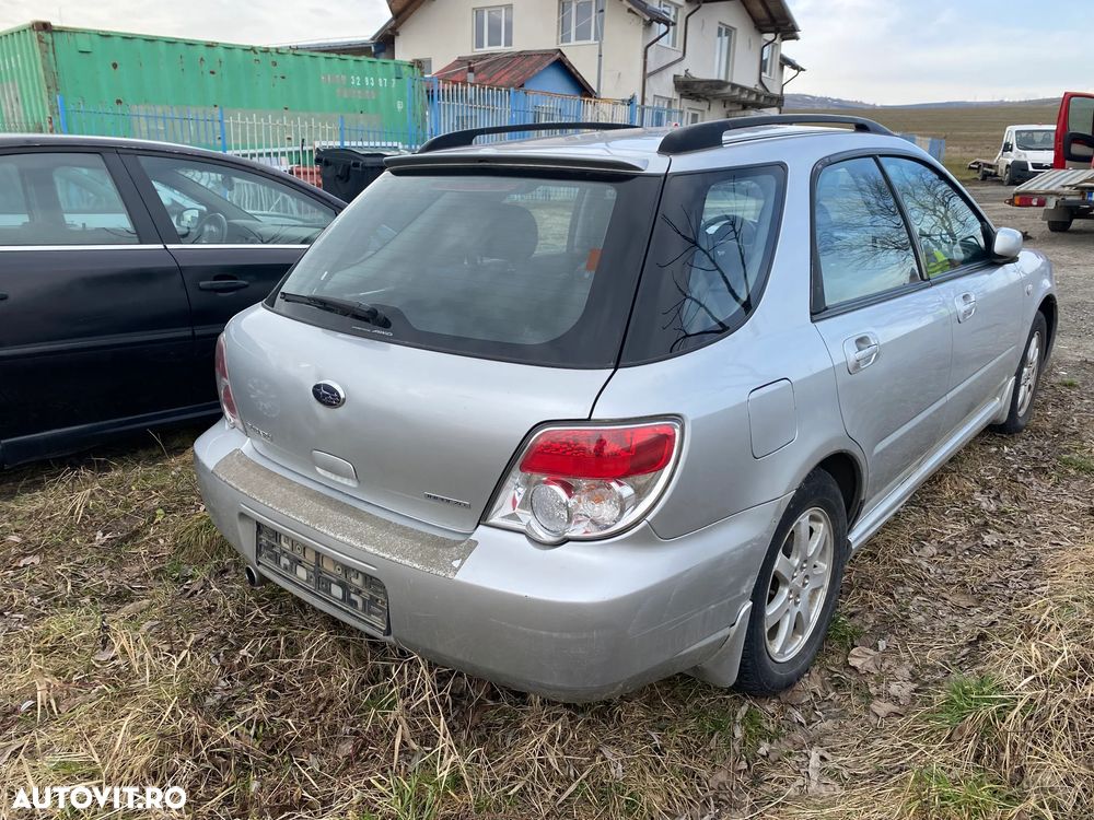 Dezmembrez piese Subaru Impreza - 3