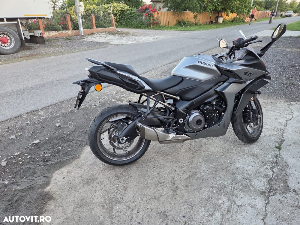 Suzuki GSX 1000SV Katana - 10