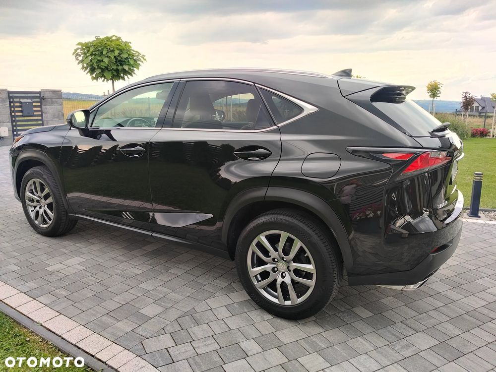Lexus NX 200t Comfort AWD - 21