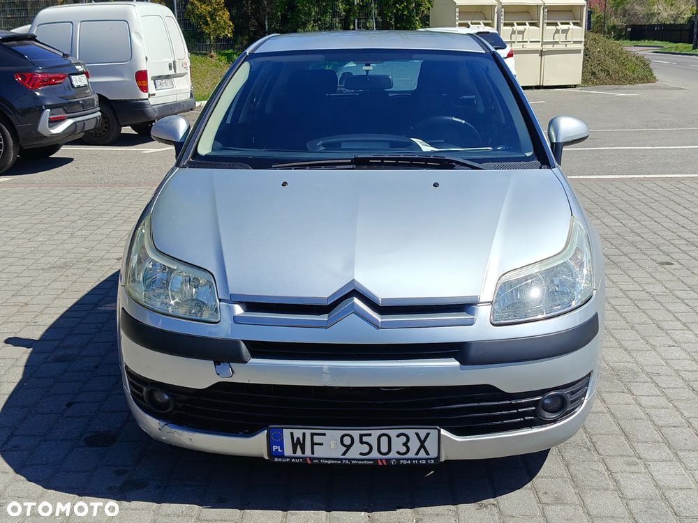Citroën C4 1.4 16V Impress - 14