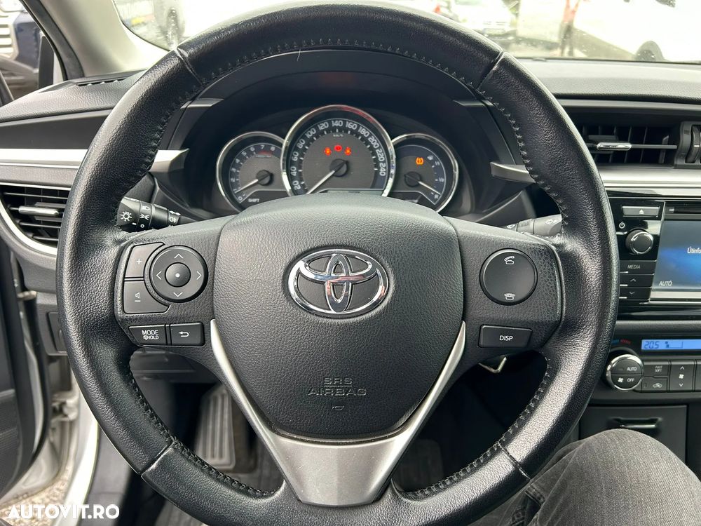 Toyota Corolla 1.6 Valvematic Terra - 6