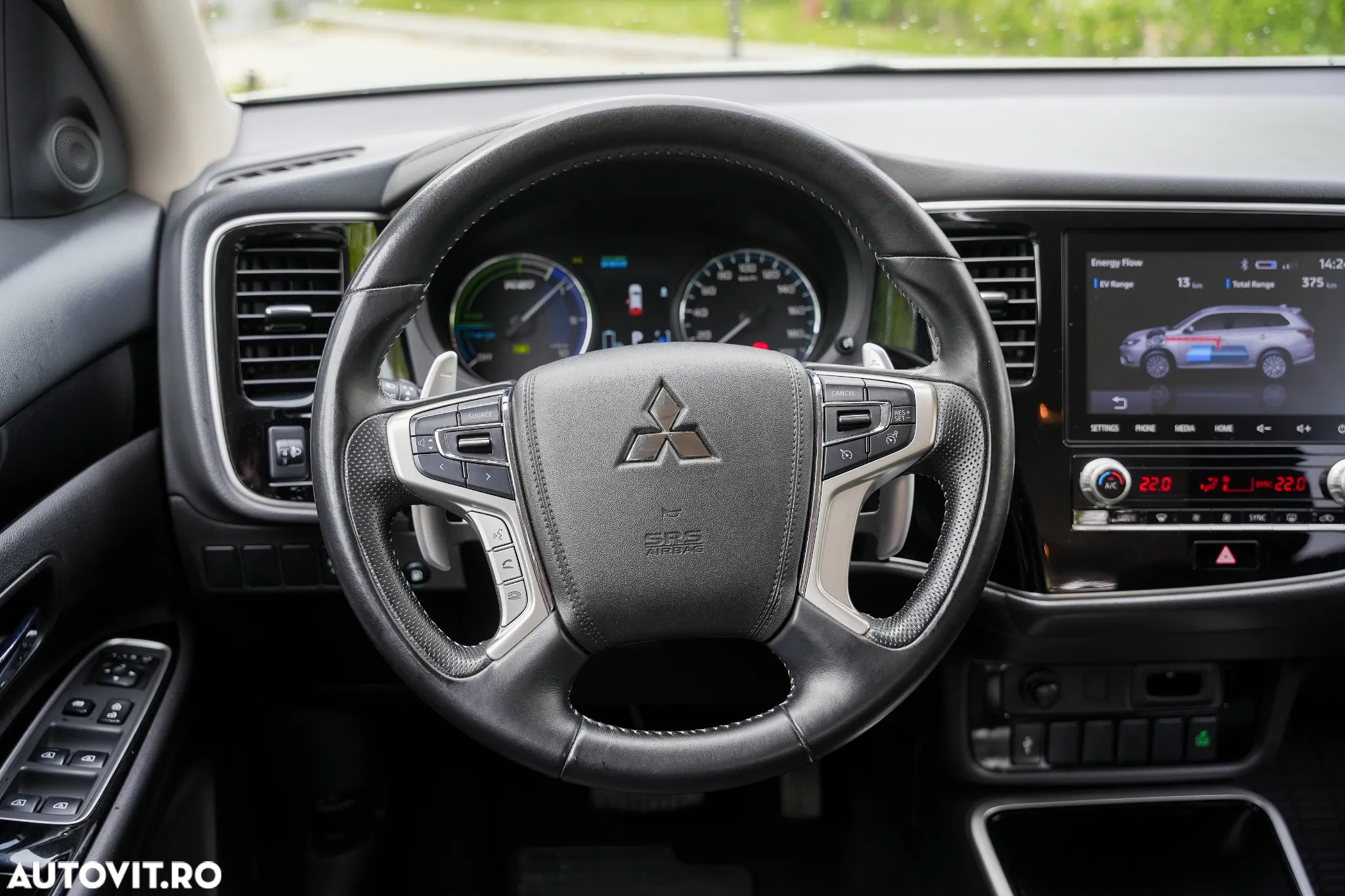 Mitsubishi Outlander PHEV 2.4 L 4X4 Invite - 8