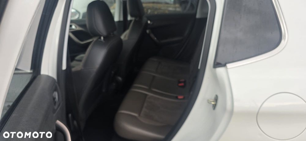 Peugeot 2008 e-HDi FAP 115 STOP & START Allure - 26