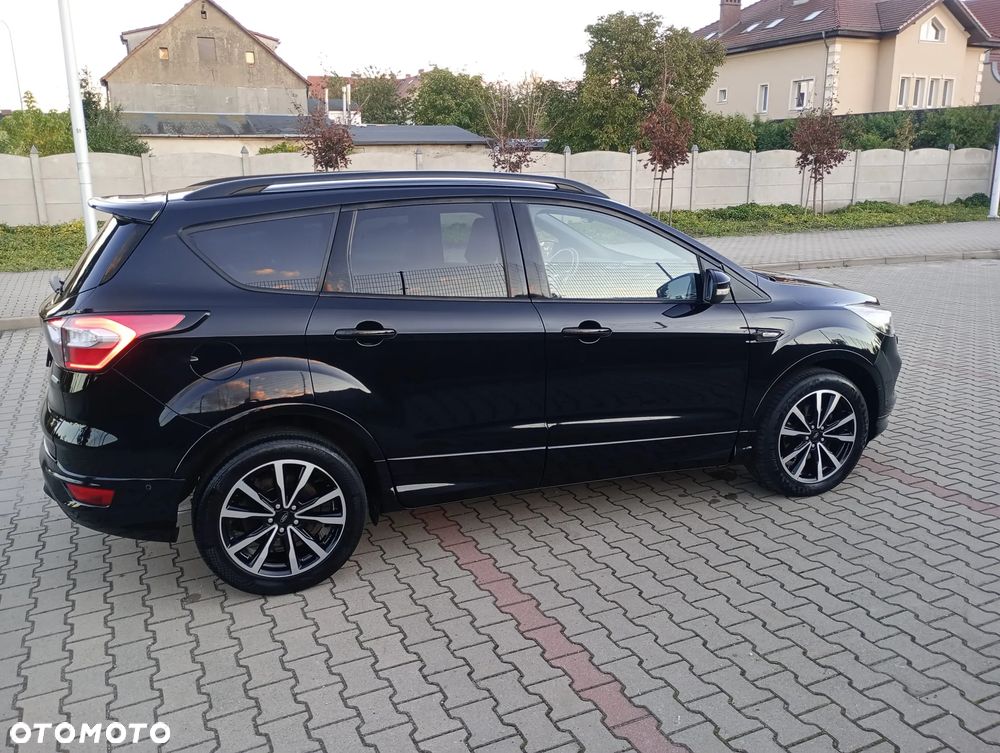 Ford Kuga 1.5 EcoBoost 2x4 ST-Line - 6